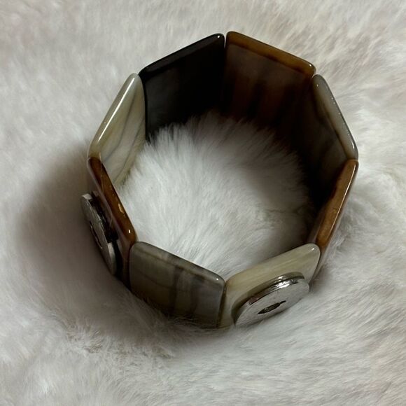 Francesca’s Bohemian Chunky Stretch Bracelet - Picture 3 of 4